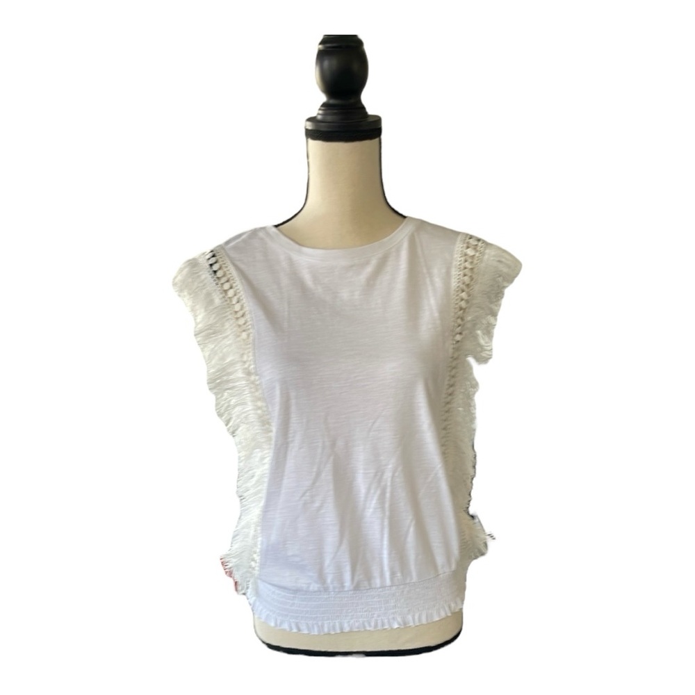 ♥️INC♥️International Concepts White Fringed Blouse. Size (Small)